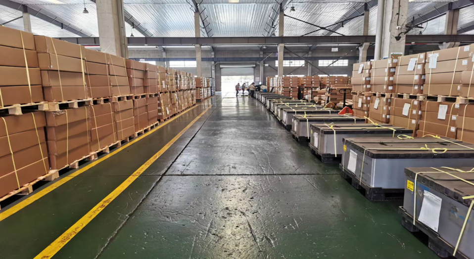 Storage center